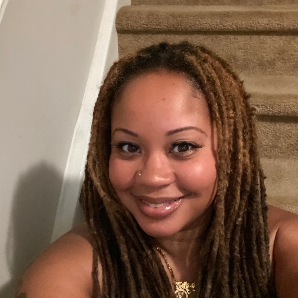 Meet your Posher, Tiffany